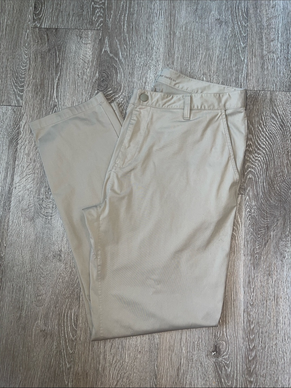 RHONE pants khaki size 38” work golf active slacks bottoms